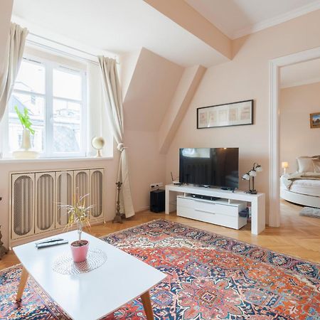View To The Roofs Luxury Apartment With 2 Bedrooms Budapeşte Dış mekan fotoğraf