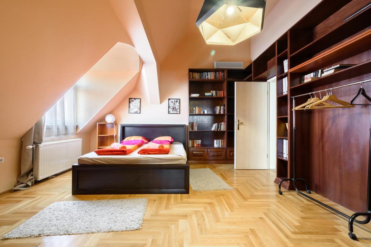 View To The Roofs Luxury Apartment With 2 Bedrooms Budapeşte Dış mekan fotoğraf