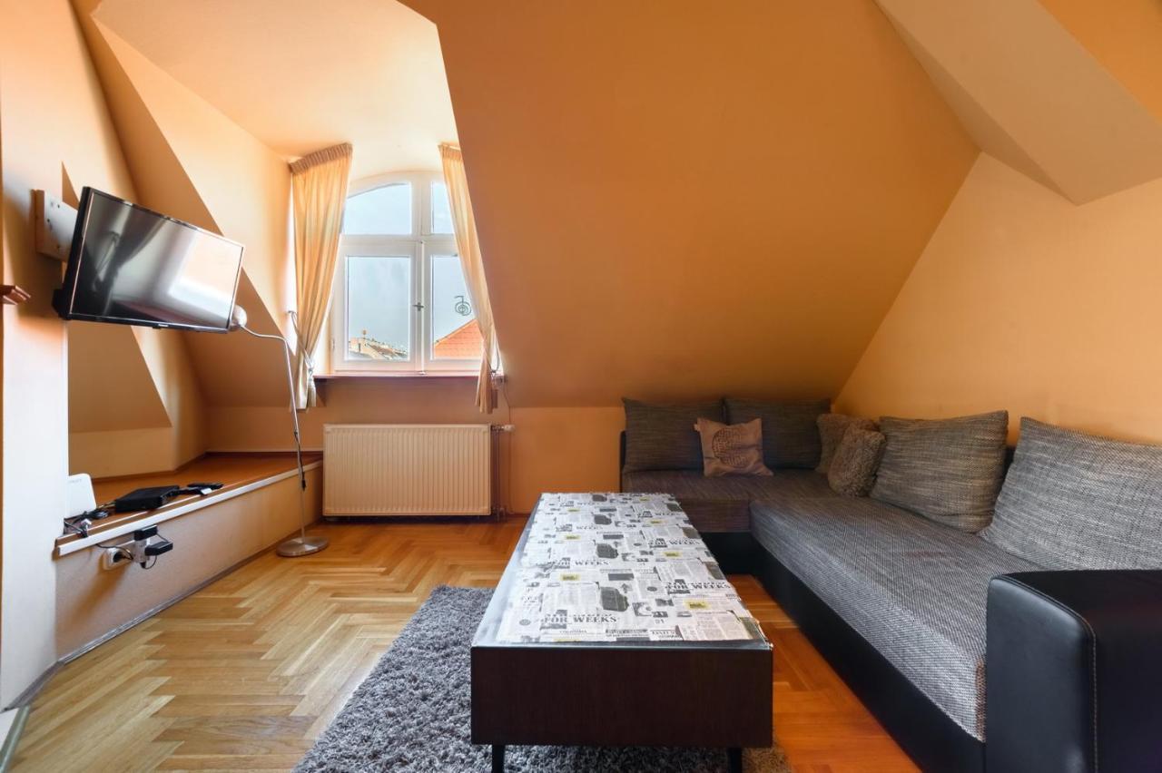 View To The Roofs Luxury Apartment With 2 Bedrooms Budapeşte Dış mekan fotoğraf