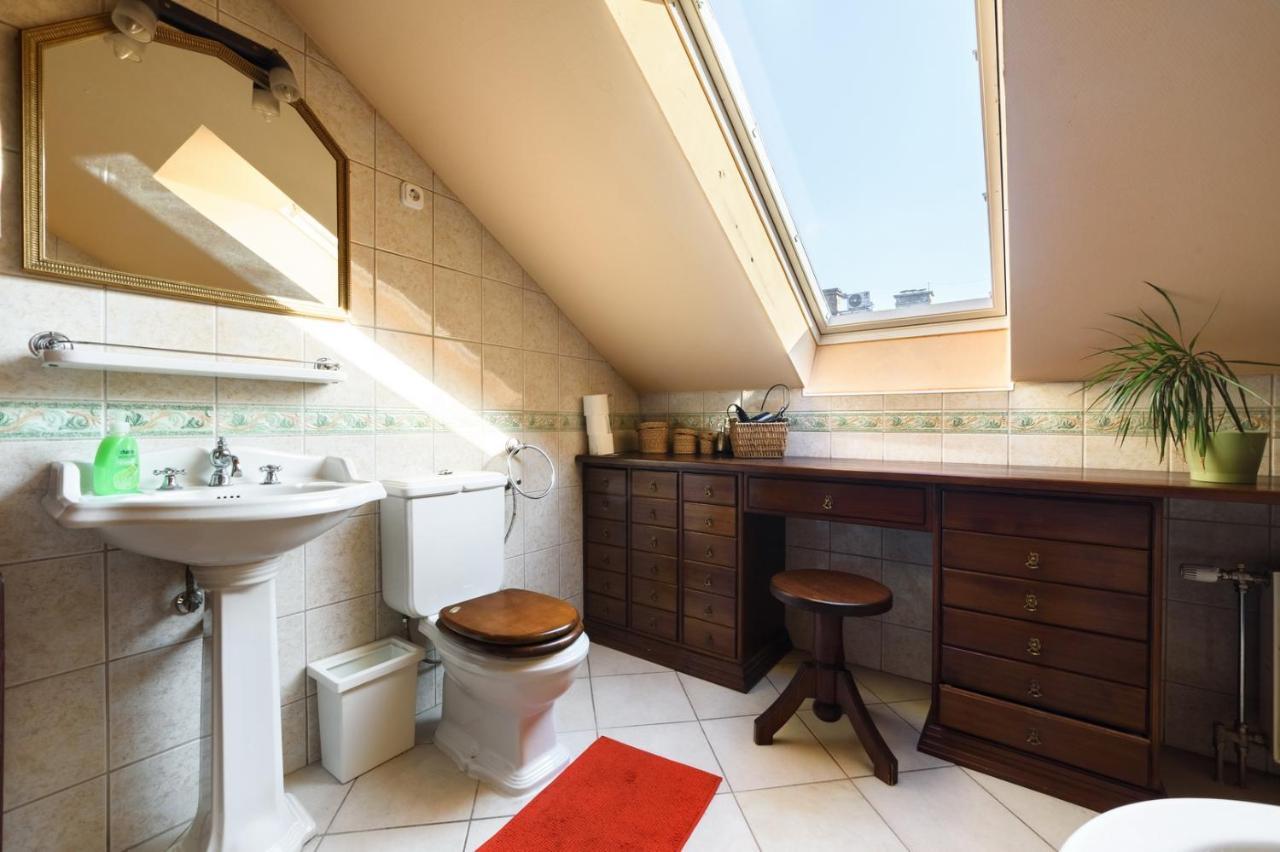 View To The Roofs Luxury Apartment With 2 Bedrooms Budapeşte Dış mekan fotoğraf