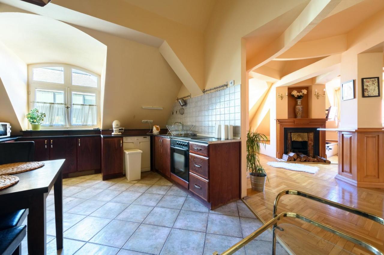 View To The Roofs Luxury Apartment With 2 Bedrooms Budapeşte Dış mekan fotoğraf