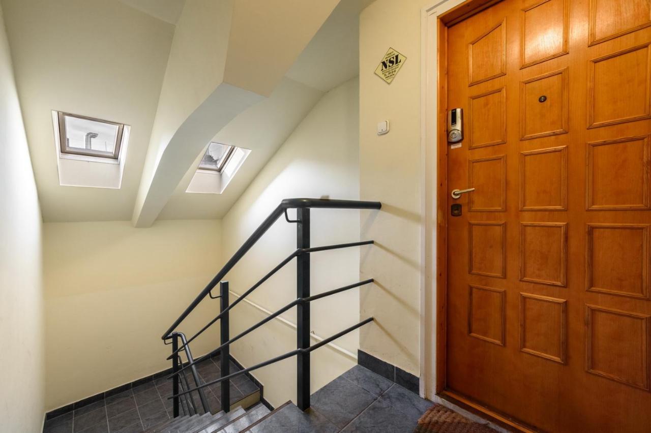 View To The Roofs Luxury Apartment With 2 Bedrooms Budapeşte Dış mekan fotoğraf