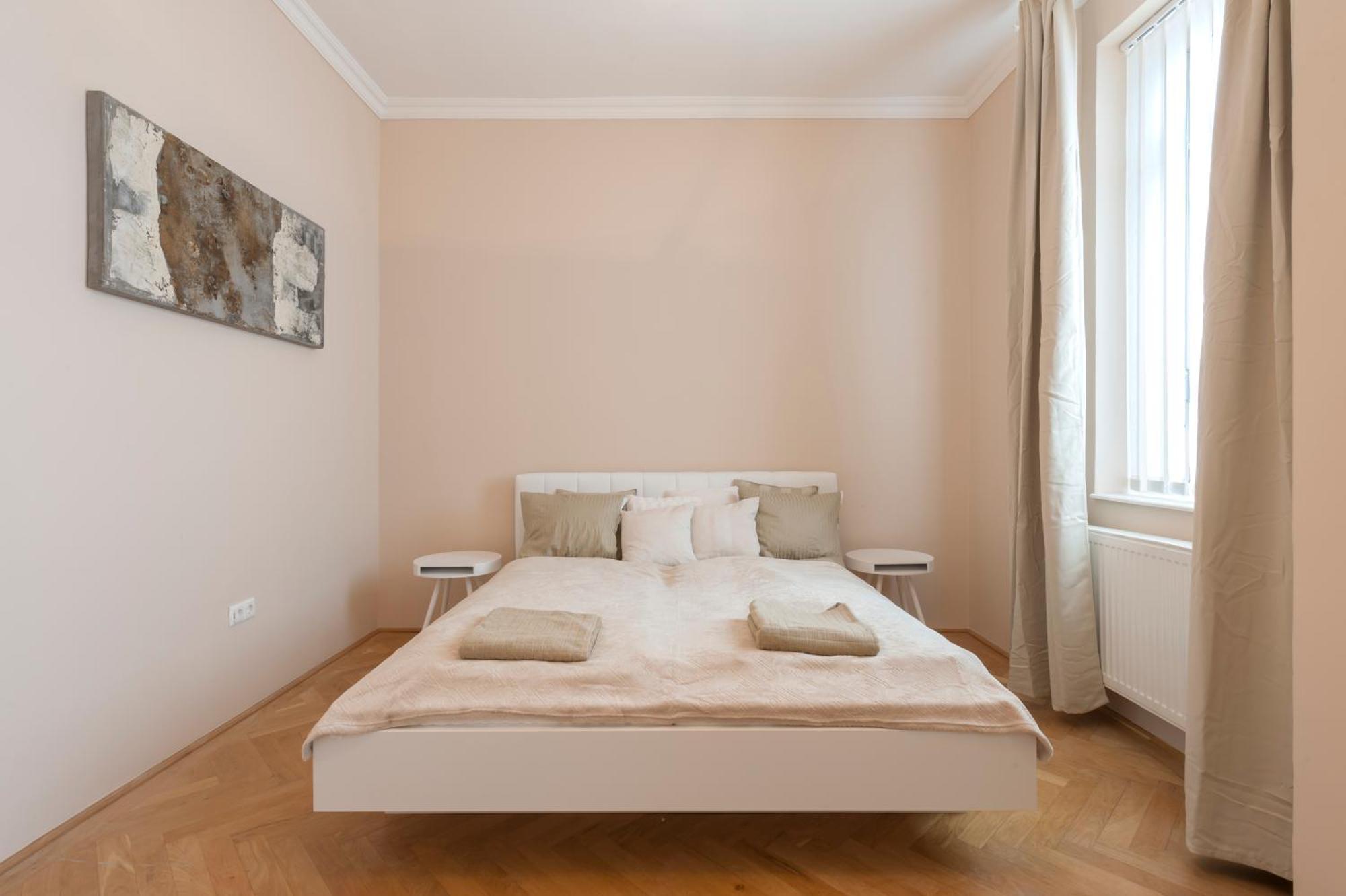 View To The Roofs Luxury Apartment With 2 Bedrooms Budapeşte Dış mekan fotoğraf
